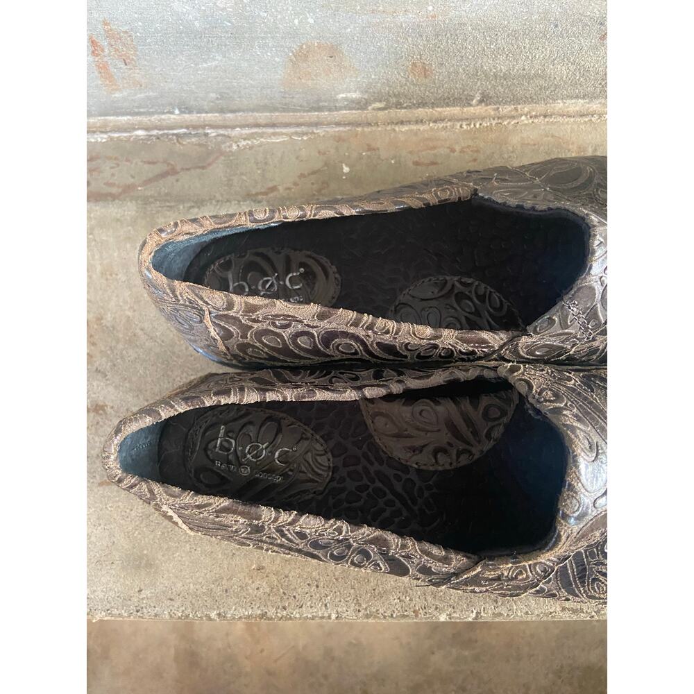 b.o.c. Peggy brown tooled leather slip on loafer - Picture 6 of 8